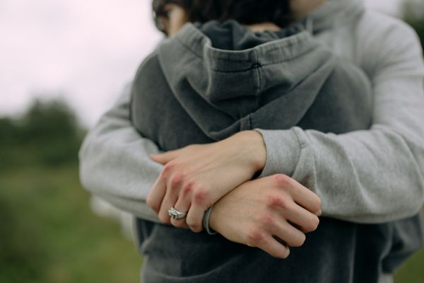 How Hugging Can Help You Heal